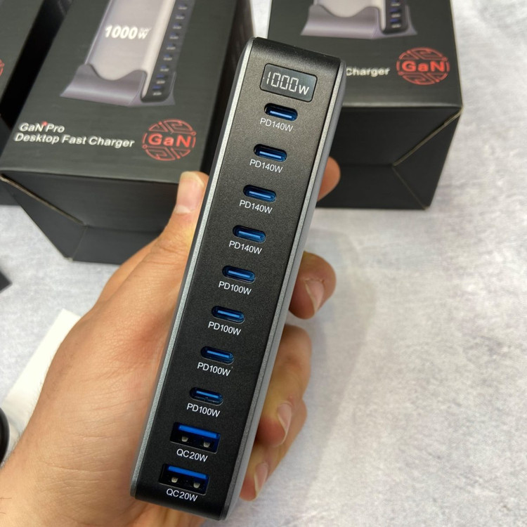 شارژر رومیزی 140 وات 10 پورت مدل MH_1000W